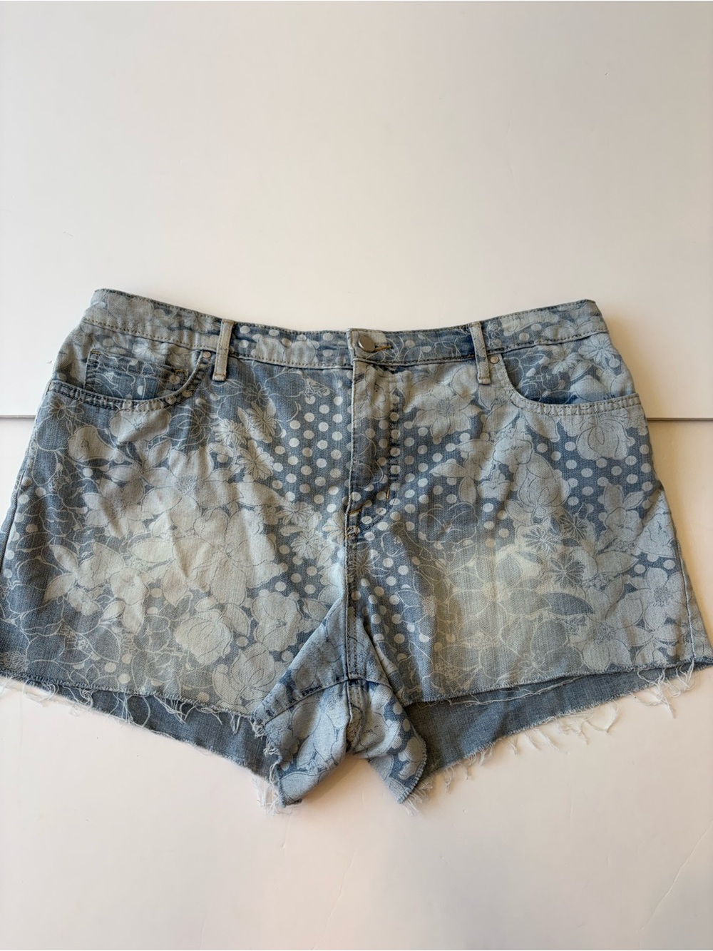 Frayed Jeans Womens Light Blue Floral & Polka Dot Denim Shorts 14